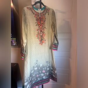 Sania Maskatiya outfit